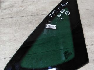 steklo-gluxoe-zadnee-pravoe-fortocka-ford-focus-2-xetcbek-do-rest-art-41804