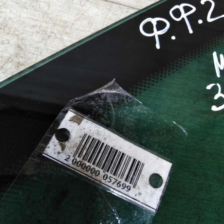 steklo-gluxoe-zadnee-pravoe-fortocka-ford-focus-2-xetcbek-do-rest-art-41804-big-1