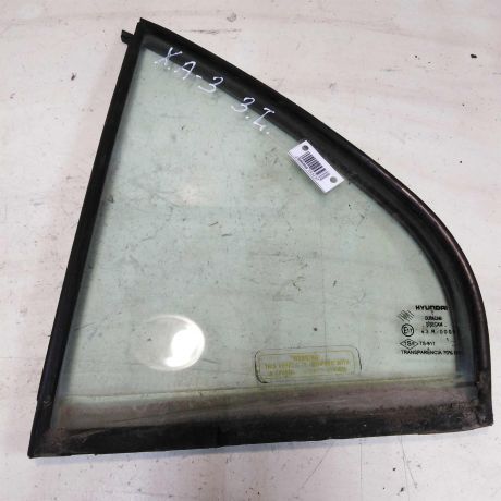 steklo-gluxoe-zadnee-levoe-fortocka-hyundai-accent-ii-art-41817-big-0