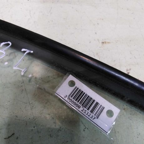 steklo-gluxoe-zadnee-levoe-fortocka-hyundai-accent-ii-art-41817-big-1