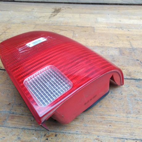 fonar-zadnii-pravyi-volkswagen-passat-b5-universal-art-41921-big-2