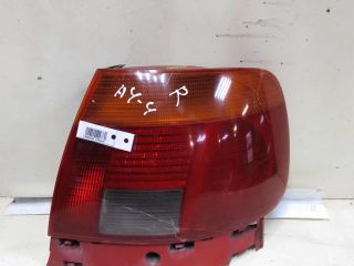 fonar-zadnii-pravyi-audi-a4-b5-sedan-defekt-art-41945