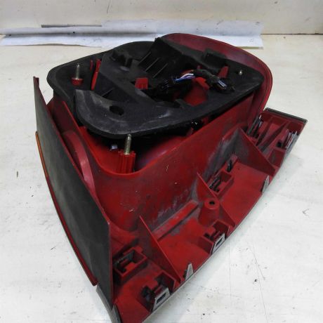 fonar-zadnii-levyi-audi-a4-b5-sedan-art-41946-big-1