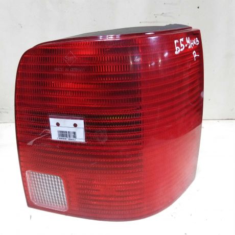 fonar-zadnii-pravyi-volkswagen-passat-b5-universal-art-41969-big-0