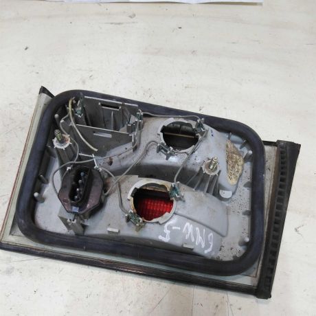 fonar-zadnii-levyi-krysku-bagaznika-bmw-e34-sedan-art-42050-big-4