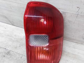 fonar-zadnii-pravyi-toyota-rav4-ii-xa20-art-42107