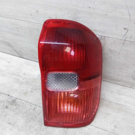 fonar-zadnii-pravyi-toyota-rav4-ii-xa20-art-42107-big-0