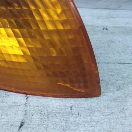 ukazatel-povorota-pravyi-volkswagen-passat-b5-defekt-art-42161-big-2