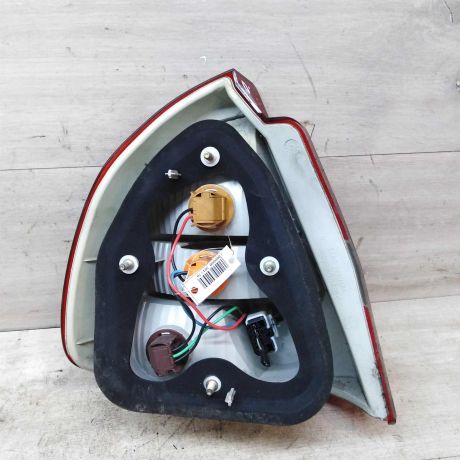 fonar-zadnii-pravyi-mitsubishi-carisma-art-42201-big-6