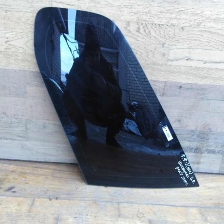 steklo-gluxoe-zadnee-pravoe-fortocka-universal-ford-focus-2-rest-art-42416-big-0