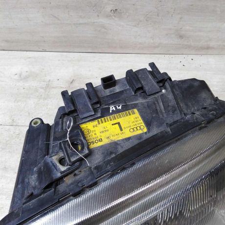 fara-levaia-audi-a4-b5-do-rest-bosch-trexzonnaia-defekt-art-43709-big-6