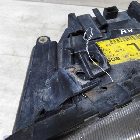 fara-levaia-audi-a4-b5-do-rest-bosch-trexzonnaia-defekt-art-43709-big-2