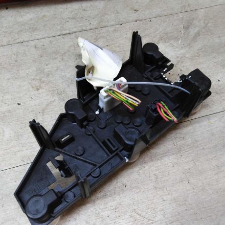 fonar-zadnii-levyi-peugeot-406-art-43757-big-8