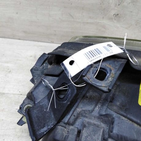 fara-levaia-audi-a4-b5-do-rest-bosch-trexzonnaia-defekt-art-43898-big-5