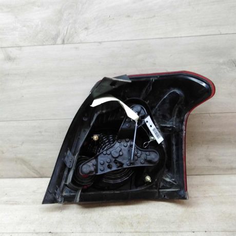 fonar-zadnii-levyi-toyota-avensis-xetcbek-art-44053-big-5