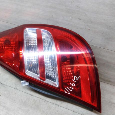 fonar-zadnii-pravyi-hyundai-i30-i-xetcbek-art-44074-big-1