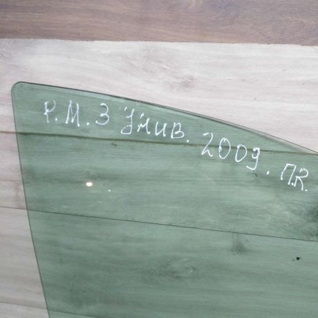 steklo-dveri-perednee-pravoe-renault-megane-3-art-46090-big-1