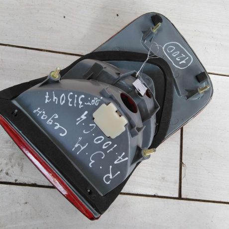 fonar-zadnii-pravyi-naruznyi-v-krylo-audi-100-c4-sedan-art-47648-big-3