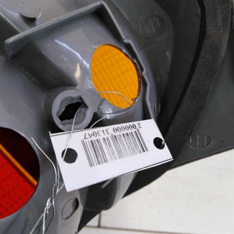 fonar-zadnii-pravyi-naruznyi-v-krylo-audi-100-c4-sedan-art-47648-big-4