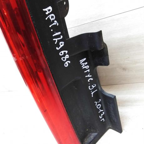 fonar-zadnii-levyi-lada-largus-art-47971-big-2