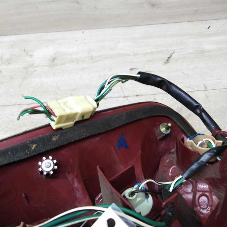 fonar-zadnii-levyi-toyota-rav4-ii-xa20-art-48275-big-1