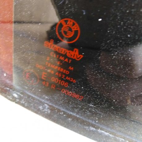 steklo-zadnee-bmw-e28-art-48689-big-3