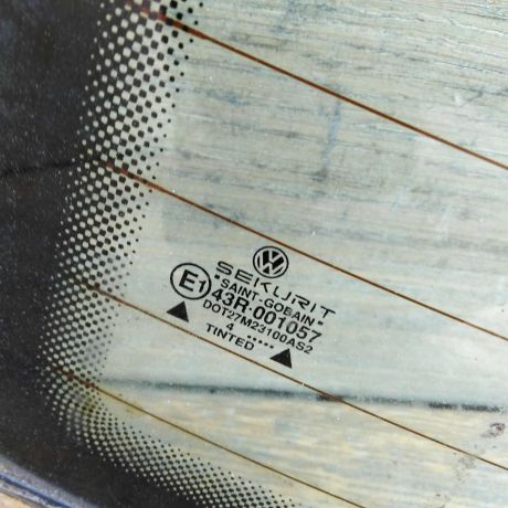 steklo-zadnee-volkswagen-vento-s-obogrevom-art-48871-big-2
