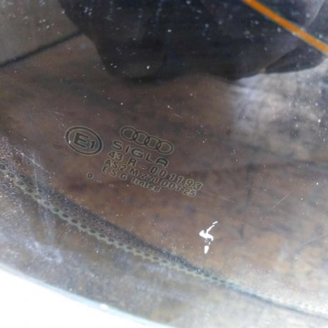 steklo-zadnee-audi-100-c4-sedan-art-48923-big-2