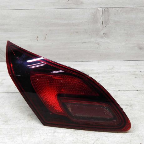 fonar-zadnii-levyi-opel-astra-j-na-krysku-bagaznika-art-48940-big-0
