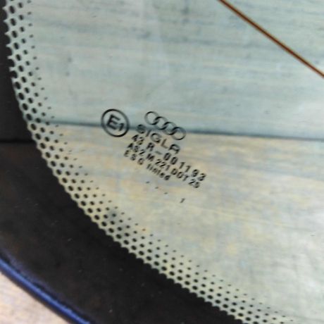 steklo-zadnee-audi-100-c4-sedan-art-49007-big-2