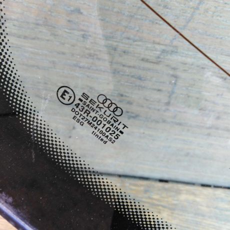 steklo-zadnee-audi-100-c4-sedan-art-49010-big-1