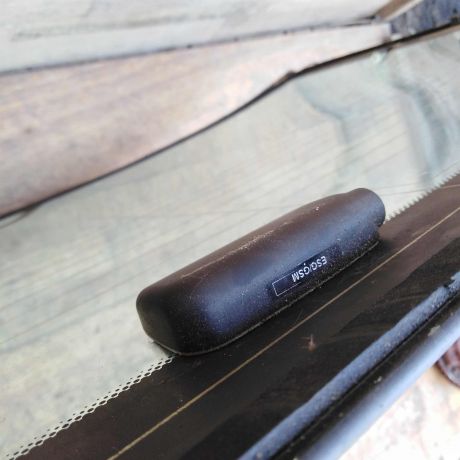 steklo-zadnee-sedan-bmw-e39-defekt-art-49014-big-2