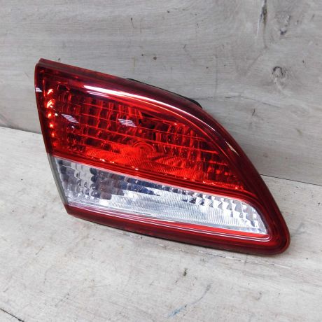 fonar-zadnii-levyi-v-krysku-bagaznika-nissan-almera-iii-g15-art-49019-big-1