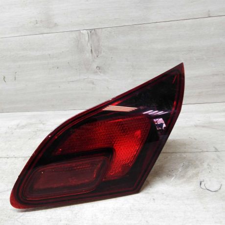 fonar-zadnii-pravyi-opel-astra-j-na-krysku-bagaznika-art-49079-big-0