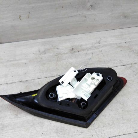 fonar-zadnii-pravyi-opel-astra-j-na-krysku-bagaznika-art-49079-big-3