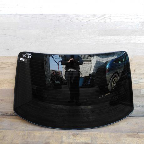 steklo-zadnee-audi-100-c4-sedan-art-49102-big-0