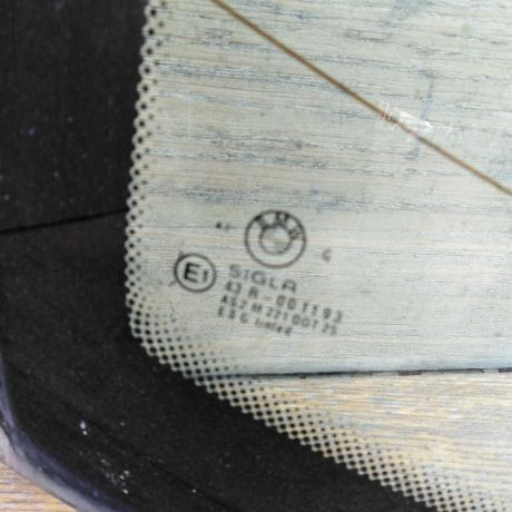 steklo-zadnee-bmw-e34-art-49105-big-3