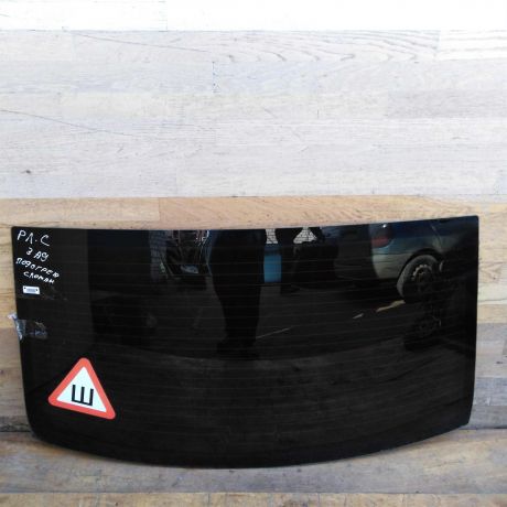 steklo-zadnee-renault-logan-2010-god-defekt-art-49201-big-0