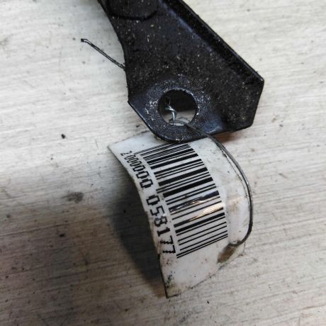 kryska-grm-vnutrenniaia-cast-audi-100-c4-25-tdi-aat-art-24212-big-2