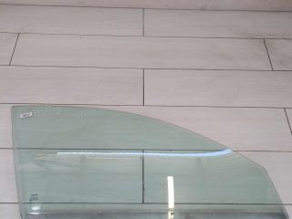 steklo-dveri-perednee-pravoe-nissan-primera-p12-art-50559