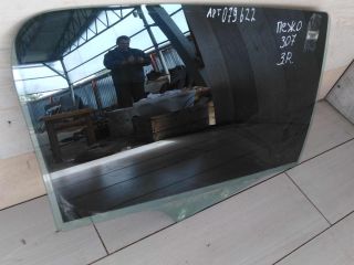 steklo-dveri-zadnee-pravoe-peugeot-307-art-51825
