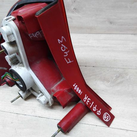 fonar-zadnii-pravyi-ford-focus-1-sedan-art-52288-big-4