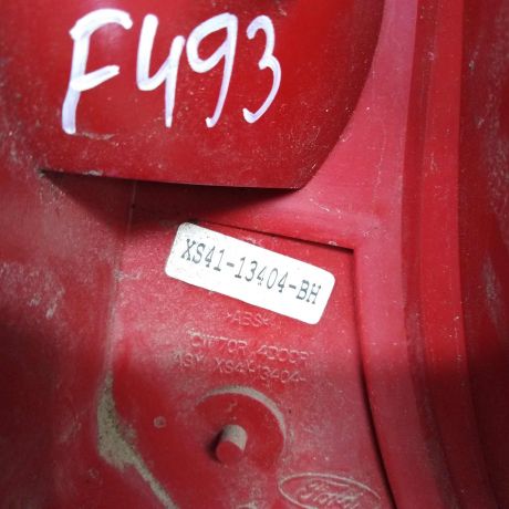 fonar-zadnii-pravyi-ford-focus-1-sedan-art-52288-big-6