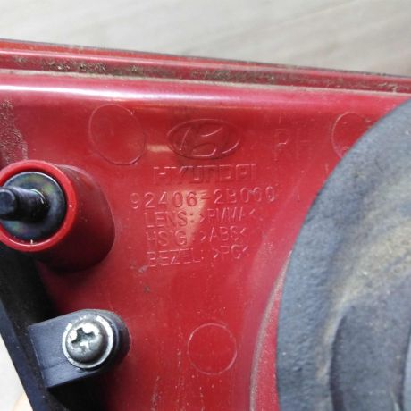 fonar-zadnii-pravyi-na-krysku-bagaznika-hyundai-santa-fe-ii-art-52596-big-5