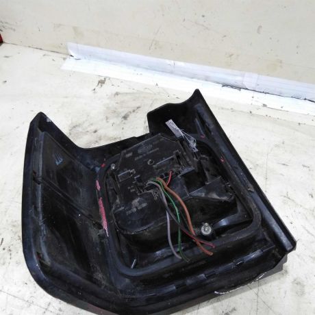 fonar-zadnii-pravyi-sedan-volkswagen-passat-b3-art-52682-big-1