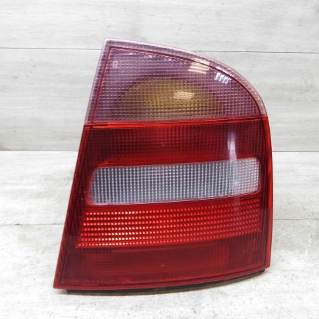 fonar-zadnii-pravyi-skoda-octavia-tour-do-rest-art-52891-big-0