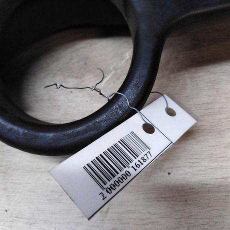 kryska-dvigatelia-dekorativnaia-levaia-audi-a8-d2-art-24618-big-1