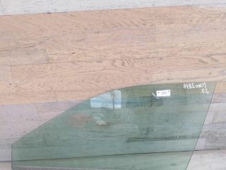 steklo-dveri-perednee-levoe-audi-a4-b5-art-53147