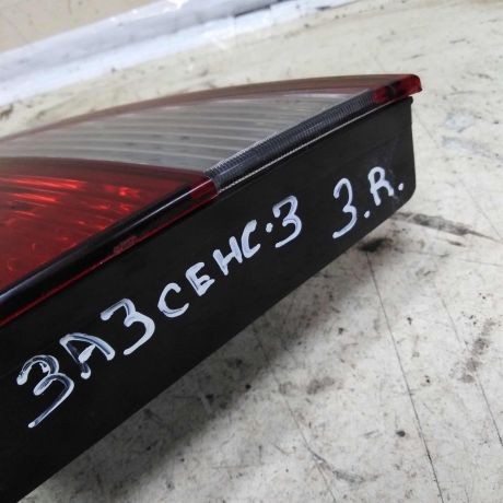 fonar-zadnii-pravyi-na-krysku-bagaznika-zaz-sens-13i-art-53427-big-2