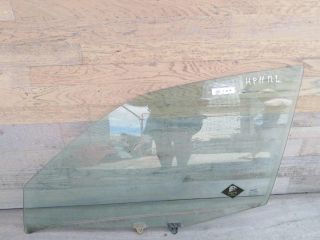 steklo-dveri-perednee-levoe-nissan-primera-p11-art-53460